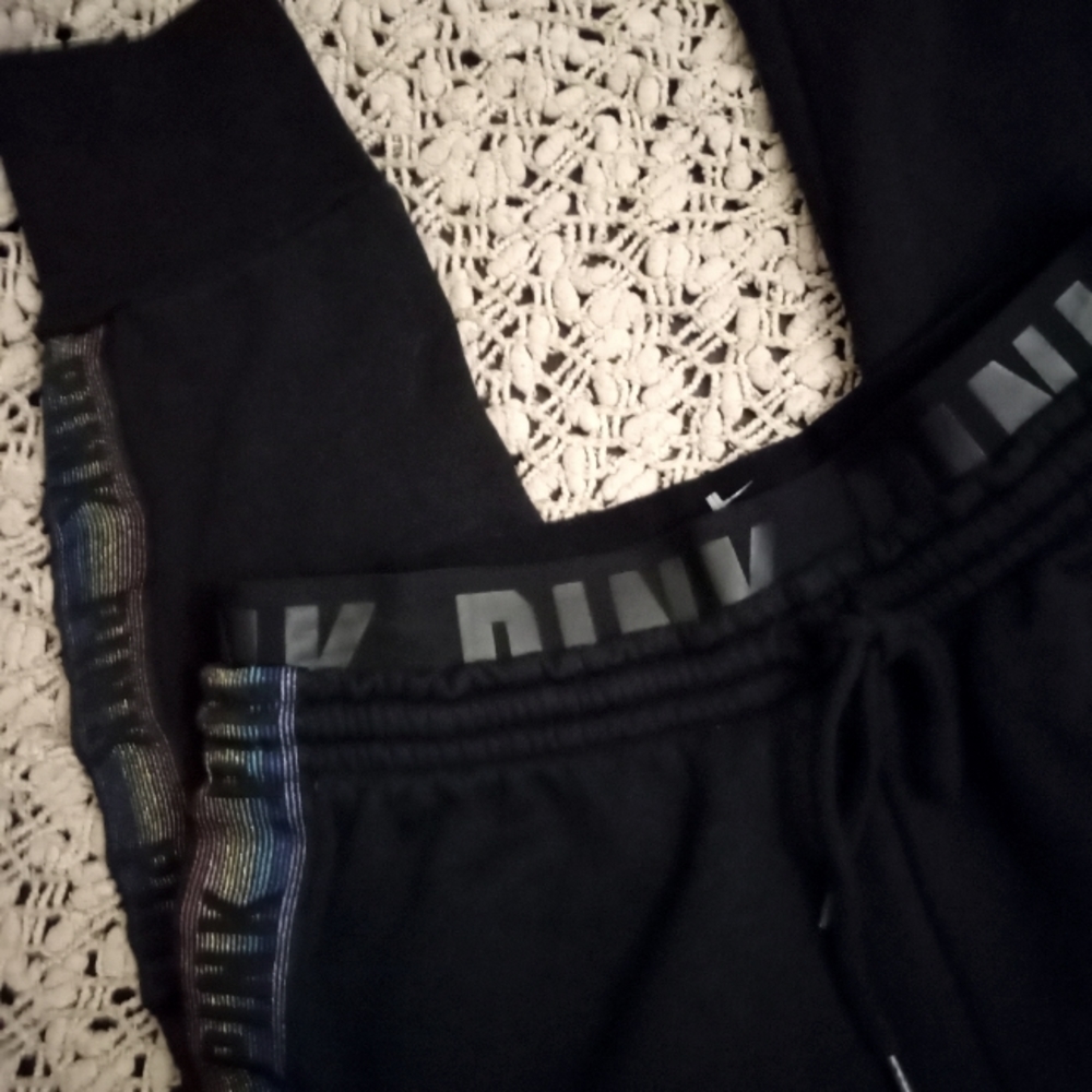 Vs Pink Tapered Joggers-NWOT